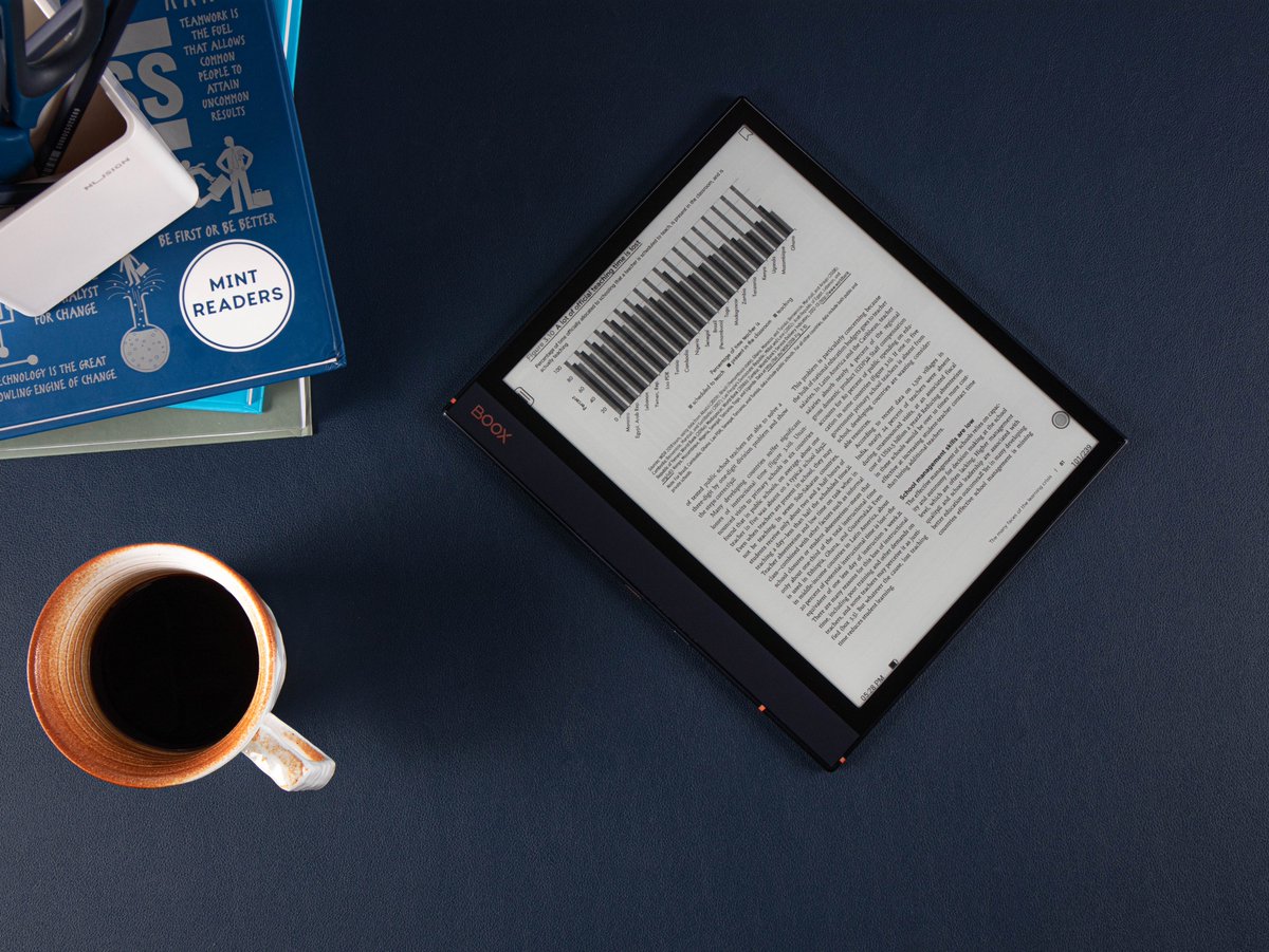 OnyxBoox's tweet photo. #NoteAir was named one of The 5 best Android tablets of 2021 by @BusinessInsider. "Long battery life, Google Play access, sharp E Ink display, effective stylus, easy viewing in any conditions". Read the full article here https://t.co/bKLZ5SBztg https://t.co/ikc0guzJQ7