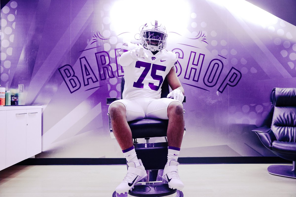 After an amazing OV I'm blessed to announce that I have been offered by Kansas State University and I'm 1000% COMMITTED!! GO CATS!!
#PoundTheStone⚒
