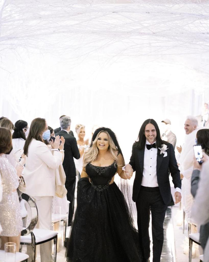 trishapaytas's tweet photo. Happily ever after 🖤 https://t.co/wiR4aEMH9t