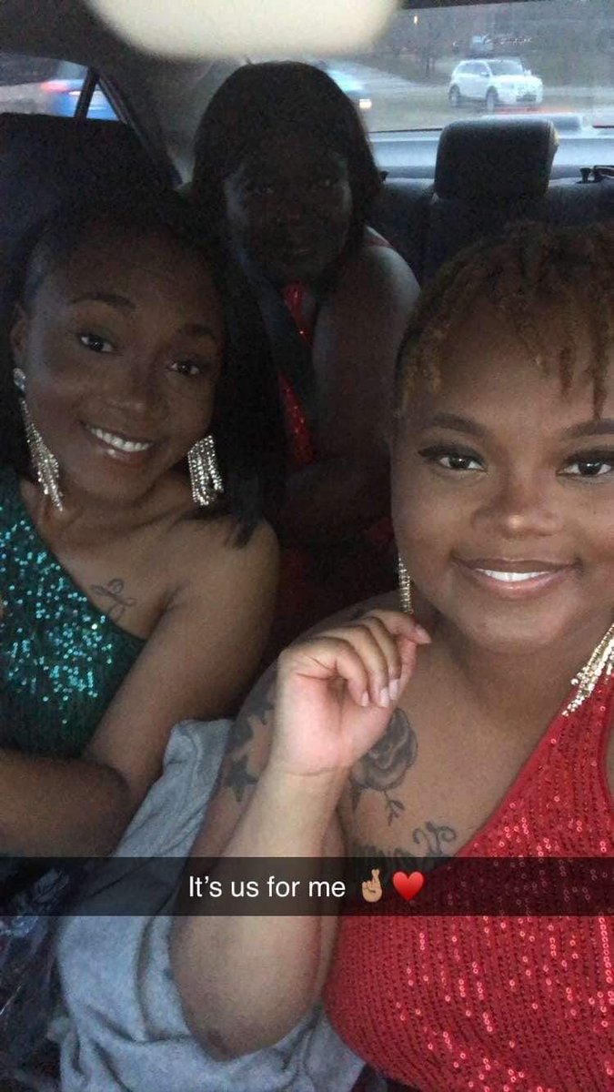 My cousins came through and supported me yesterday in my Photoshoot❤
Thank you so much🤞🏾love you

So beautiful😍 
#wardrobestylist #womeninbusiness #blackowned #fashionista #ceo 

Boss <a href="/TheSGilliard/">Sophia Gilliard</a>