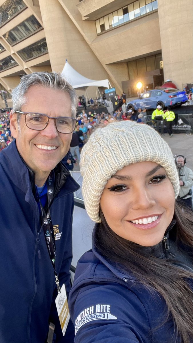 What an amazing day being out at the 50th BMW Dallas Marathon joining <a href="/HawkeyeOnAir/">Hawkeye</a> and the great team at <a href="/runDallas/">runDallas</a>! True honor serving as a race announcer.