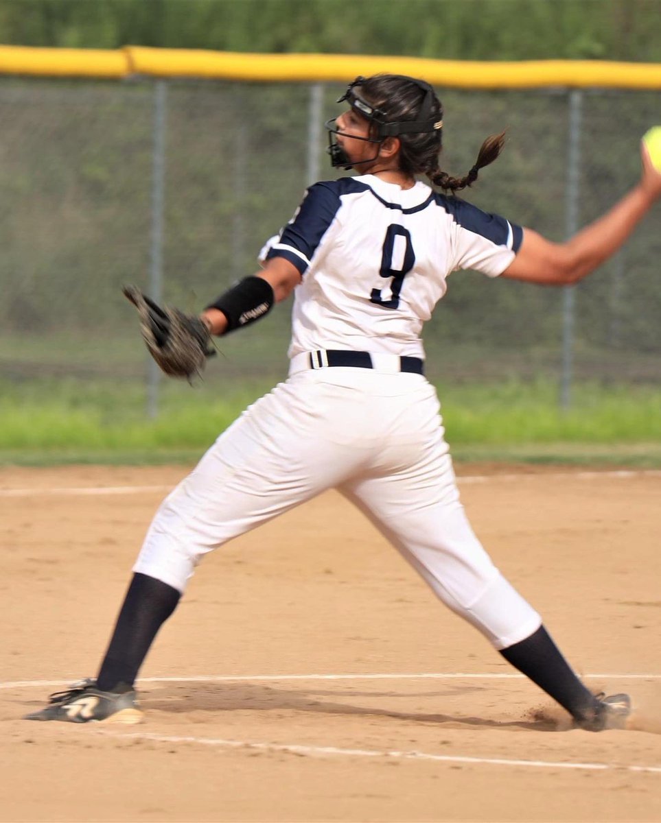 ChampeSoftball tweet media