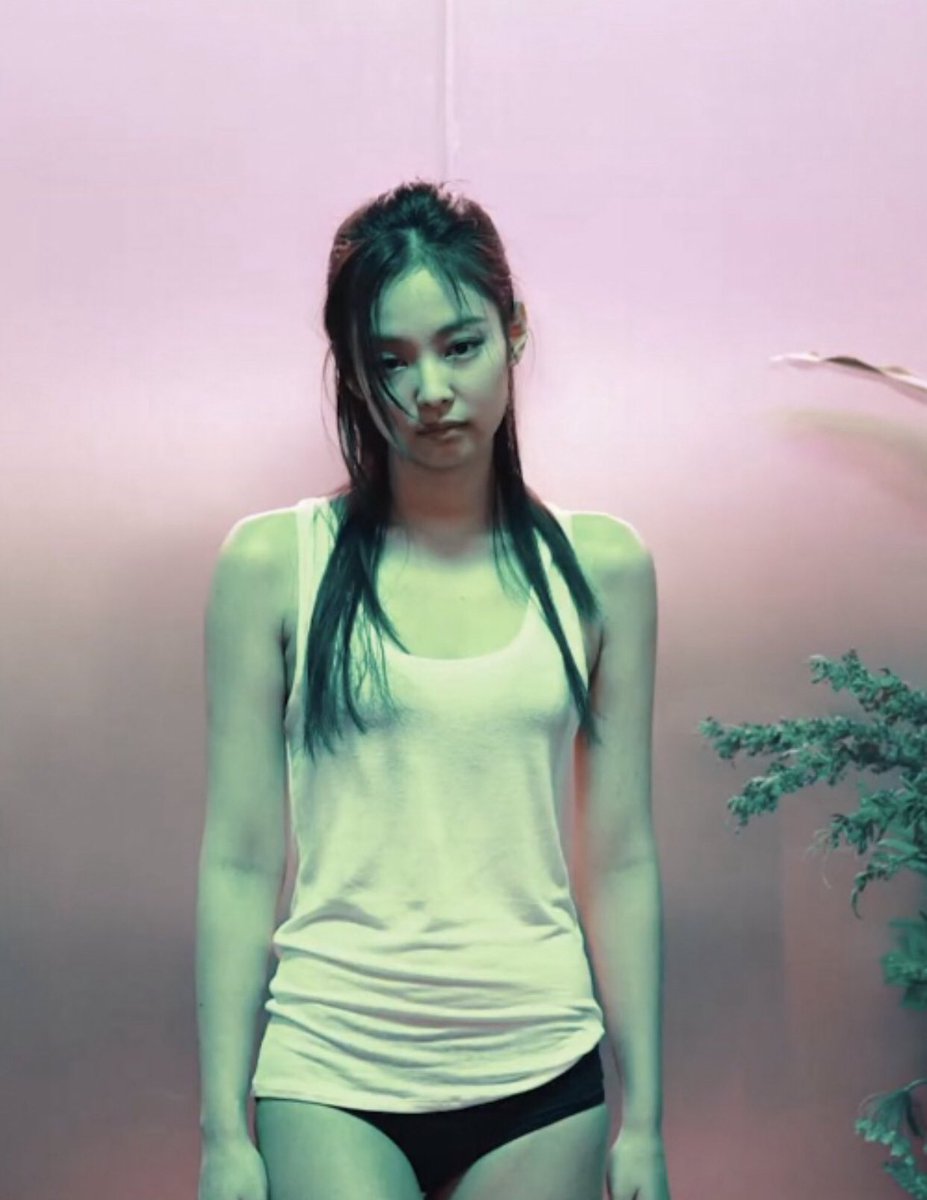 jennie kim is so fine
