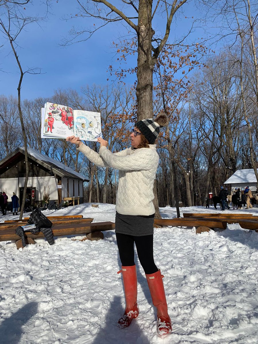 KarlynColeman's tweet photo. What a fun author event. Outside. In the snow. Reading: WHERE ARE ALL THE MINNESOTANS? #Minnesota #NorthernExpress #StoryTime #getoutside #Minnesotalife https://t.co/URmQzyIzTT