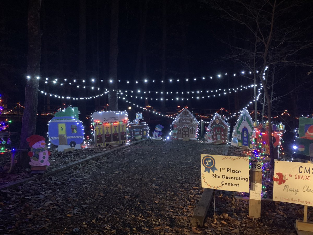 CharlesMotter's tweet photo. Made it out to Bear Creek Lake on the last night of their Christmas light display. The @CuCPS Middle School 6th graders and TAG students put together a FANTASTIC display! 1st place!! #dukepride #6thgraderocks #iamcucps @VAStateParks https://t.co/K8cfsvAPS9