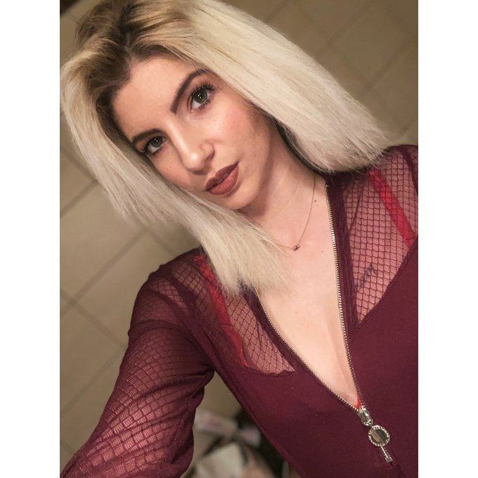 Fresh pictures and videos on my onlyfans page 🥰 https://t.co/nk01cGA9e1 https://t.co/3uqYF4Mk5H<a href="/tag/shooting"class="tags"><span>#shooting</span></a><a href="/tag/nubiles"class="tags"><span>#nubiles</span></a>