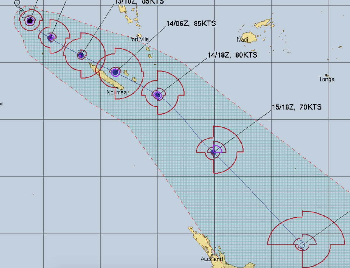 MichaelFieldNZ's tweet image. #CycloneRuby becoming a Category 2 storm as it approaches New Caledonia Kanaky