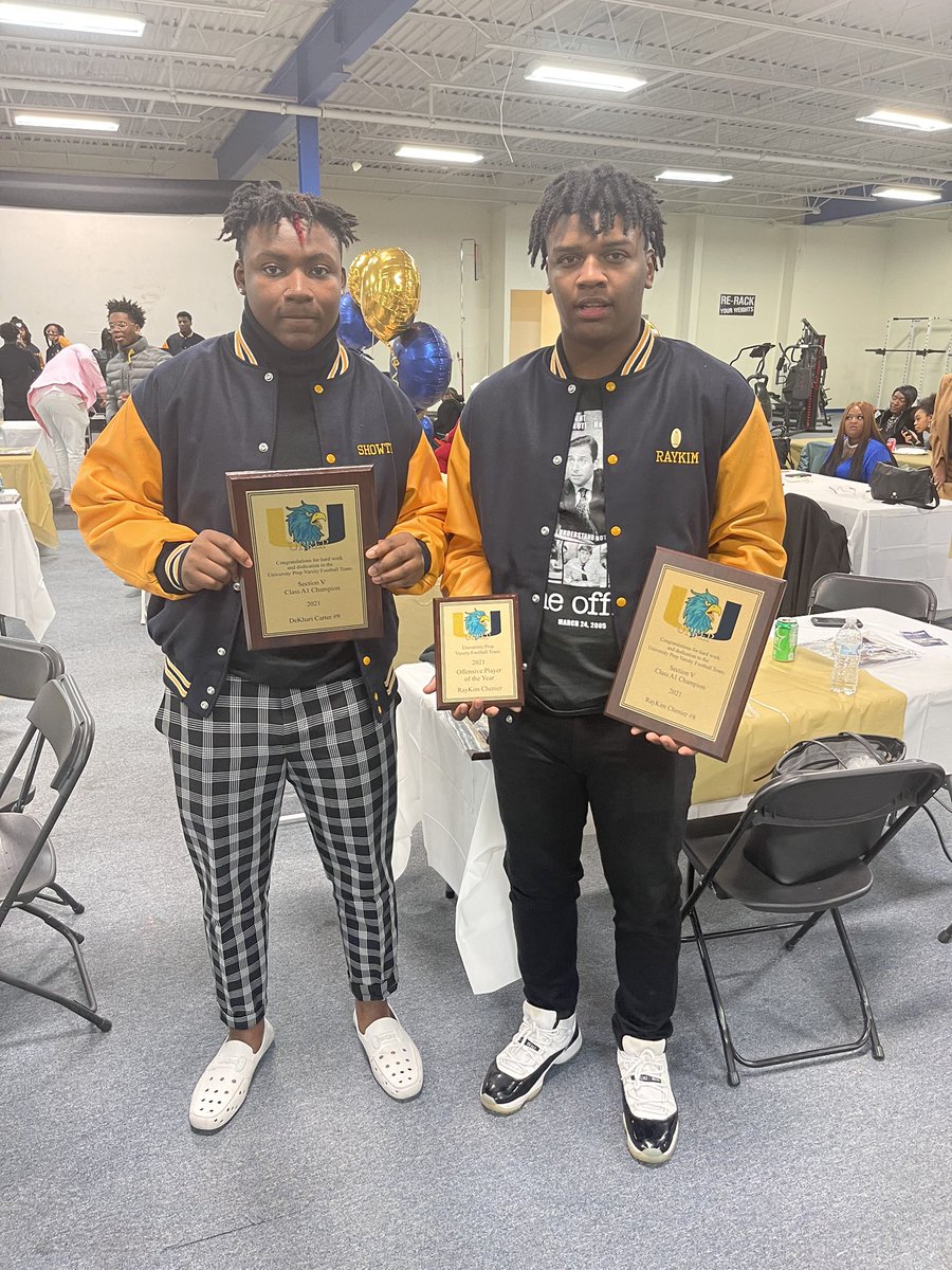 raykim_chenier's tweet photo. Offensive player of the year @CoachRogers13  @UprepFball  @prep_storm  @CoachIcy16 @CoachVic5 @PrimetimeBall_ https://t.co/Wv78Q2TRlH