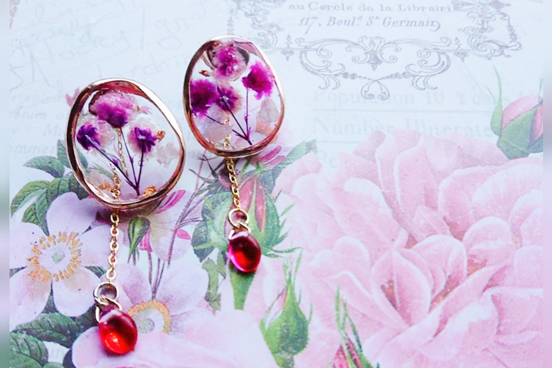 Rei_handmeid's tweet photo. ❁⃘*.ﾟイメージアクセサリー❁⃘*.ﾟ
これもカナヲイメージにしようか禰豆子イメージにしようか悩んだ作品( -᷅_-᷄ )
写真じゃ分かりずらいけど下がってるチェコガラスの色味が禰豆子の毛先の色と似てるから禰豆子でもいけると思ったんだけど、結局普段使いしてる作品( 'ω')ｳﾝ
#鬼滅の刃
#遊郭編 https://t.co/UJbtLFUiqj