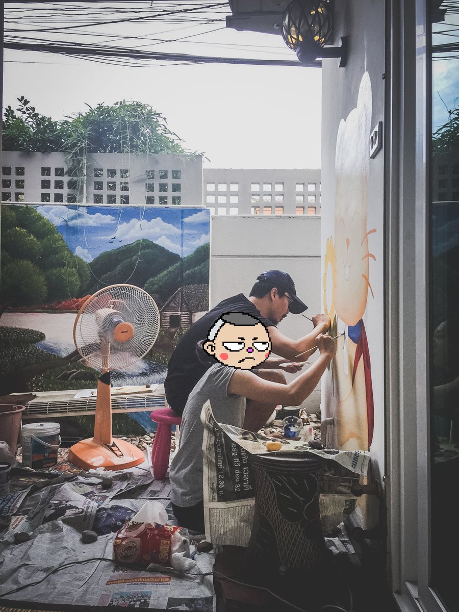 Sometimes the drawing doesn't have to be anywhere.
For me, it is art therapy, both the artist and the person who has seen it. :)
#nft #NFTCommmunity #nftart #nftcollector
