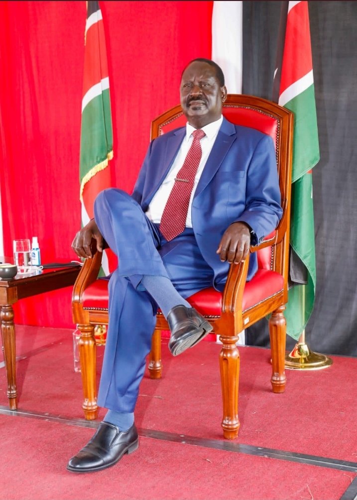 gpdkaluma's tweet image. I'm following back all supporters of Baba @RailaOdinga today.
If you'll vote for Baba to be Kenya's 5th President, drop your handle and I'll follow you back immediately💪