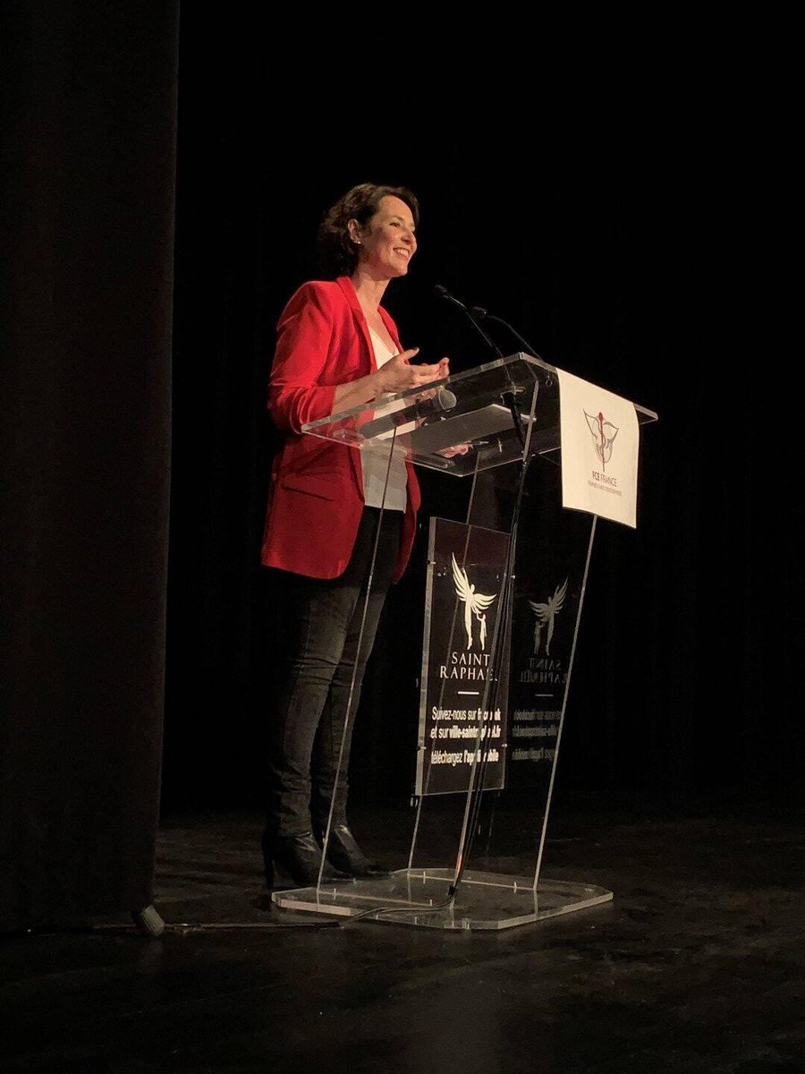 Var_Matin's tweet photo. "On n’a pas besoin d’autorisation pour oser": Qui est Mylène Lavialle, la nouvelle présidente de la délégation Var-Esterel des Femmes chefs d’entreprise https://t.co/ZkNF1yEDEZ https://t.co/LlQnrRhuFF