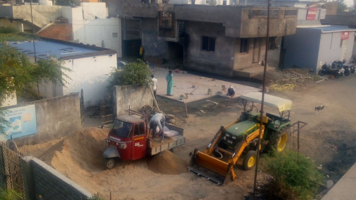 theVihangSao's tweet photo. It's been a lot of months. Now I'm #done Can't tolerate more.
Let me know if there is any rule/law which says that one can run such commercial activity in residential areas. #Nagpur #SmartCity #rules #Help 
@ngpnmc @NagpurPolice @trafficngp @nagpur_nsscdcl https://t.co/pUfDF79gAy
