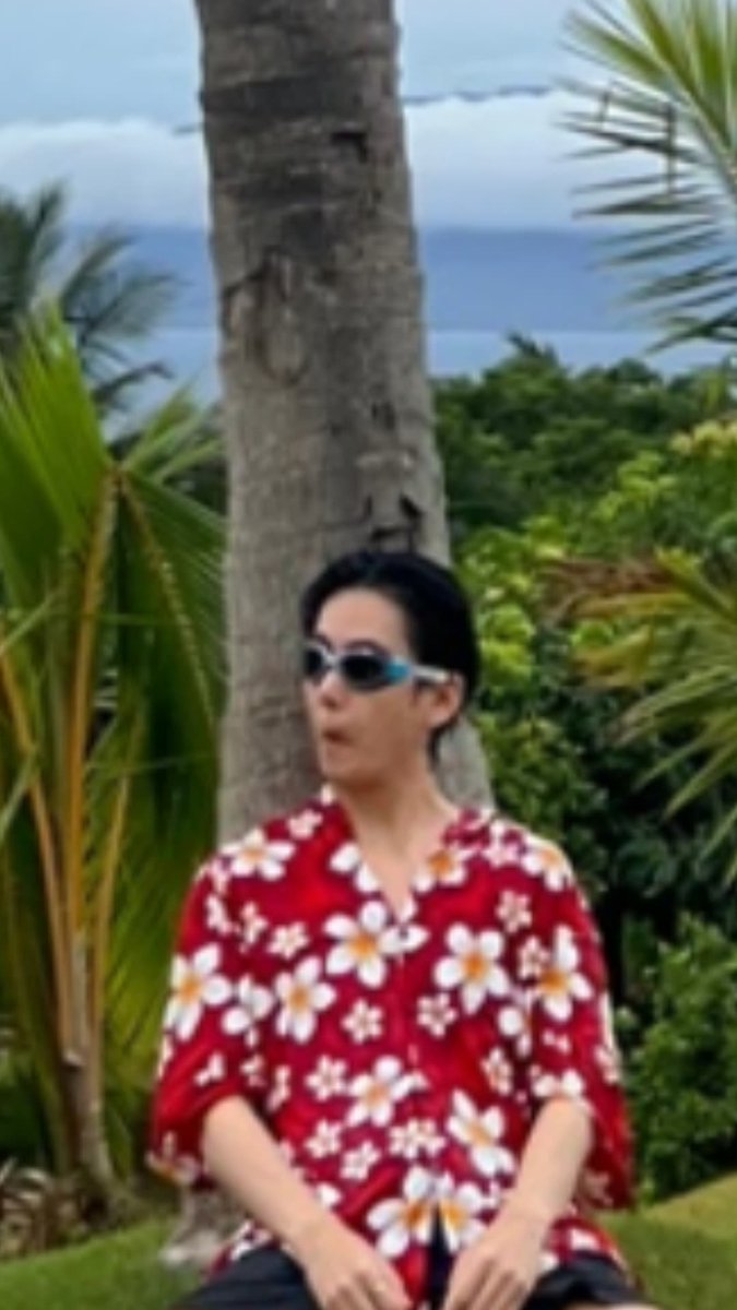 mubai__jk's tweet photo. เค้าหล่อ                           แต่เค้าแปลก https://t.co/Wwx5In1LT1