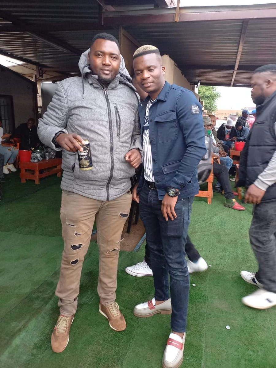 PrinceMalizo's tweet photo. Prince J Malizo ke star https://t.co/0cbws2dXWj