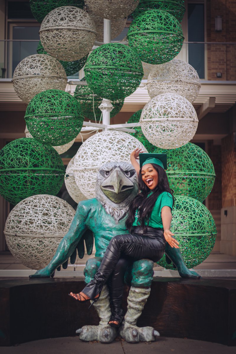 lovepriscilla_'s tweet photo. B.S. Public Health 
Minor in Biology &amp; Chemistry 
Magna Cum Laude

- 2 Research Programs 
- National Society of Leadership and Success President 
- MAPS Community Service Chair
- College of Health and Public Service Advisory Board Scholar
- 2x President’s List 
- 5x Dean’s List https://t.co/iE41A78tSw