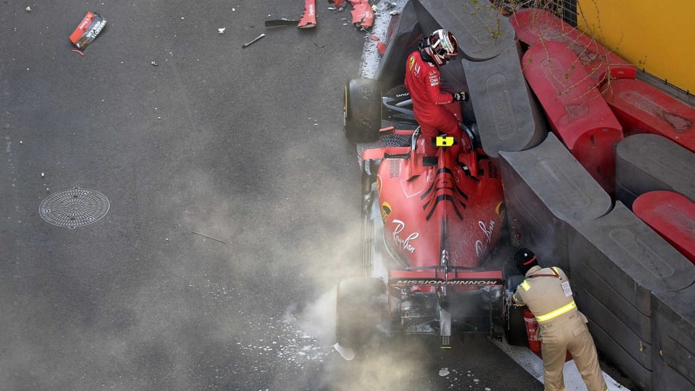 Formula1Verse's tweet photo. SEM PALAVRAS SEM PALAVRAS MINHA NOSSA SENHORA MEU DEUS DO CEU @F1vKvyat (@ManorF1V) VENCE NA ULTIMA VOLTA APOS @MickSchumiF1V (@ferraritequila) BATER SOZINHO NO CASTELINHO E PERDER A VITORIA DE FORMA DRAMATICA!!!

OCON LIDERAVA ATE A PENULTIMA CURVA ONDE ERROU E PERDEU A VITORIA! https://t.co/Nc0labcf4T