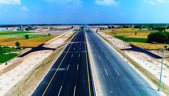 AtteeqAnwer's tweet photo. 285-Km Hakla - Dera Ismail Khan Motorway M-14 near opening. 
Credit Goes to Former Prime Minister of Pakistan Mian Muhammad Nawaz Sharif. #CPECWesternRoute https://t.co/WSkw8jexcp