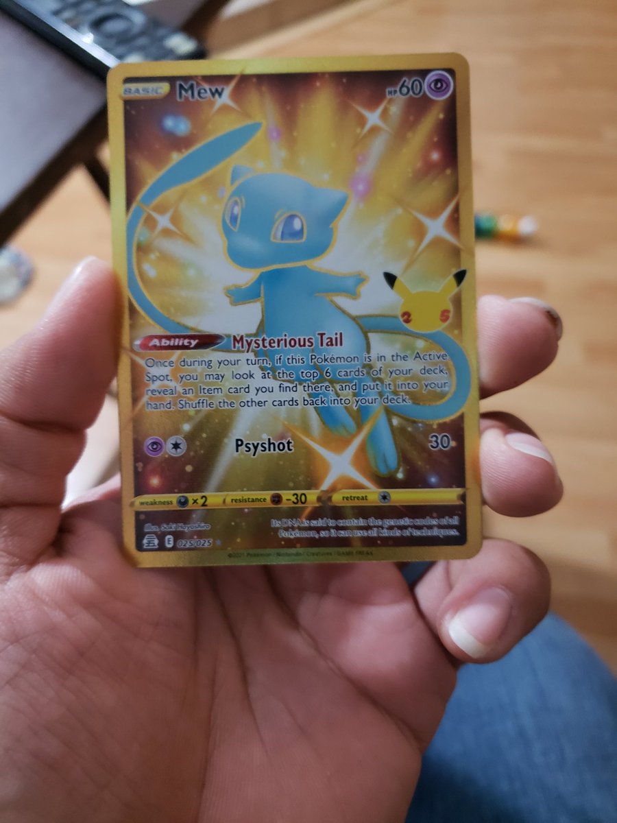 Opened my very first celebrations pack with @jillferal and...🥰🥰