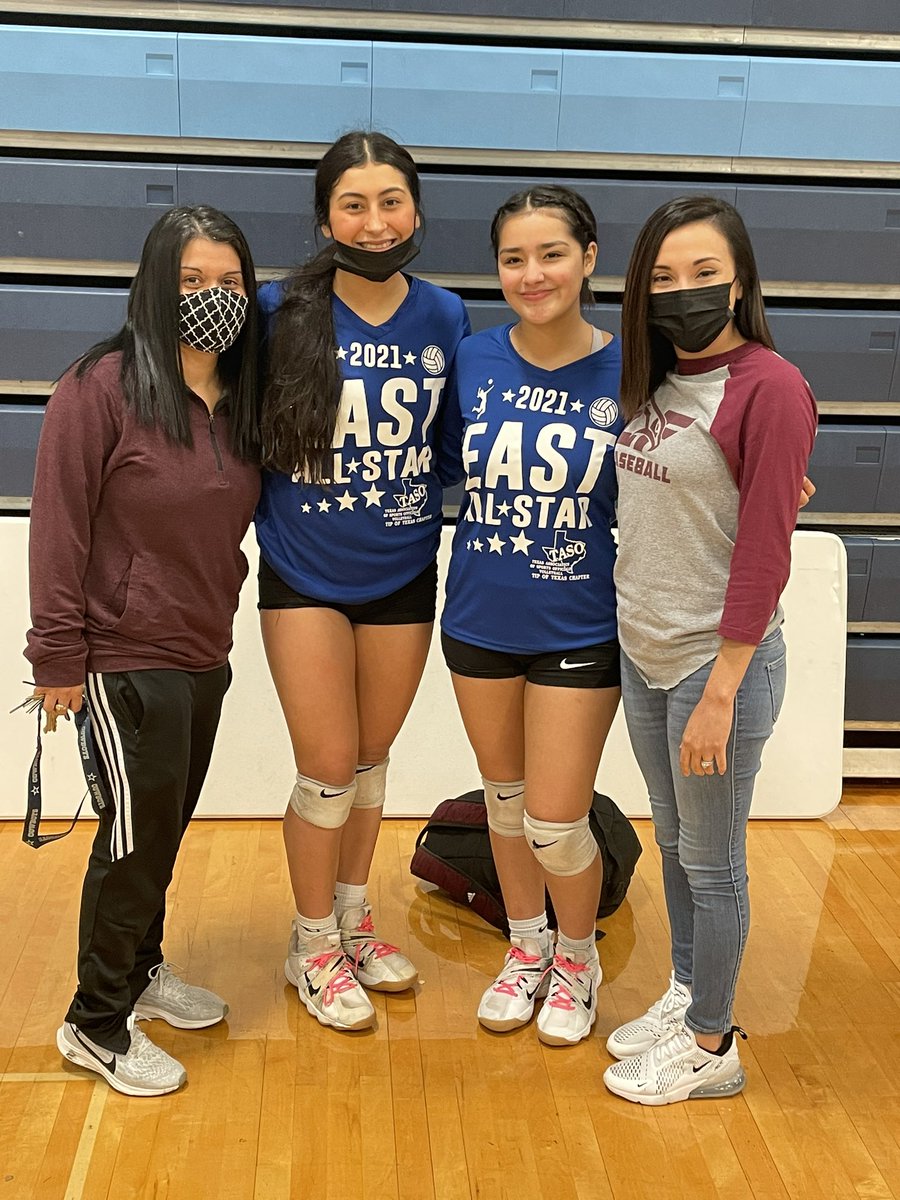 LFHSGirlsVBALL's tweet photo. Supporting our kids at the Volleyball All-Star game‼️Great job Caydence &amp; Jennica, we are so proud of both of you‼️ https://t.co/cydYrwnk4a