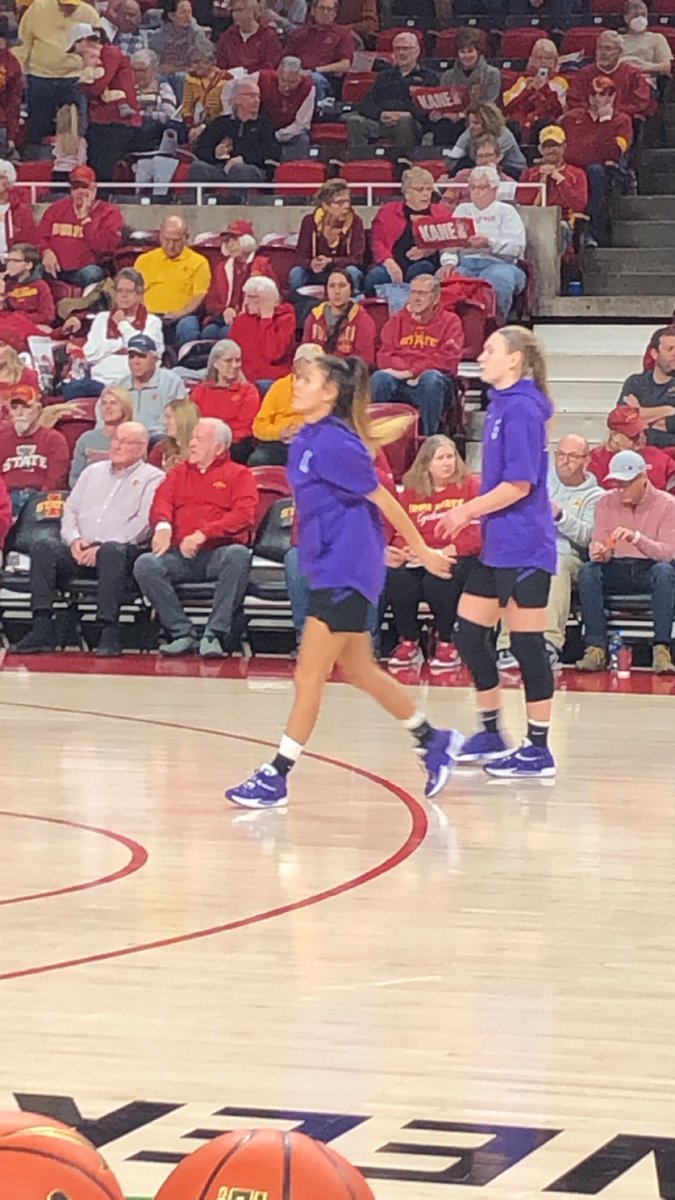 KelvinAdams1's tweet photo. Kids and I enjoyed watching a heck of a game between the Clones and the Panthers! @mayamcdermott_’s squad gave ISU all they can handle! We are proud of you kid! #🏀 #CloneCones🍦 https://t.co/MJhu8Z75sN