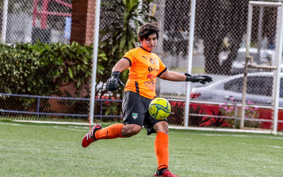 Academia_CDE's tweet photo. ¡Buena esa chicos! 💚👏🏻💪🏻

Nuestra categoría U'16 venció 7-0 a @NacionFC507 en jornada de la Liga Distritorial de Panamá. 

¡Felicidades!

#AcademiaCDE

📸: @lizarzaburuj https://t.co/8sXMS39dWa