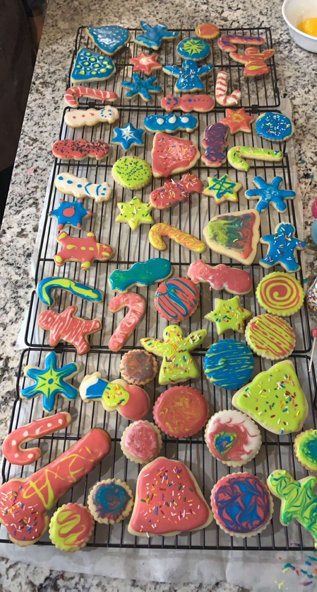 Made cookies with my mom today 😊🎄