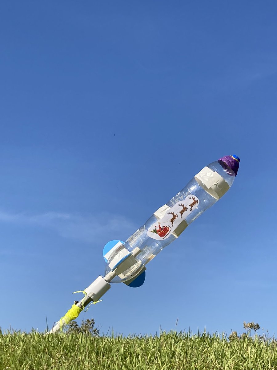 Oliver Pennington (@doitbydesign) on Twitter photo Giving Santa a little boost #versoholidaygiftgalore #versoschool <a href="/dailystem/">dailySTEM Chris Woods</a> #stem #photocontest Giving Santa a little boost #versoholidaygiftgalore #versoschool <a href="/dailystem/">dailySTEM Chris Woods</a> #stem #photocontest