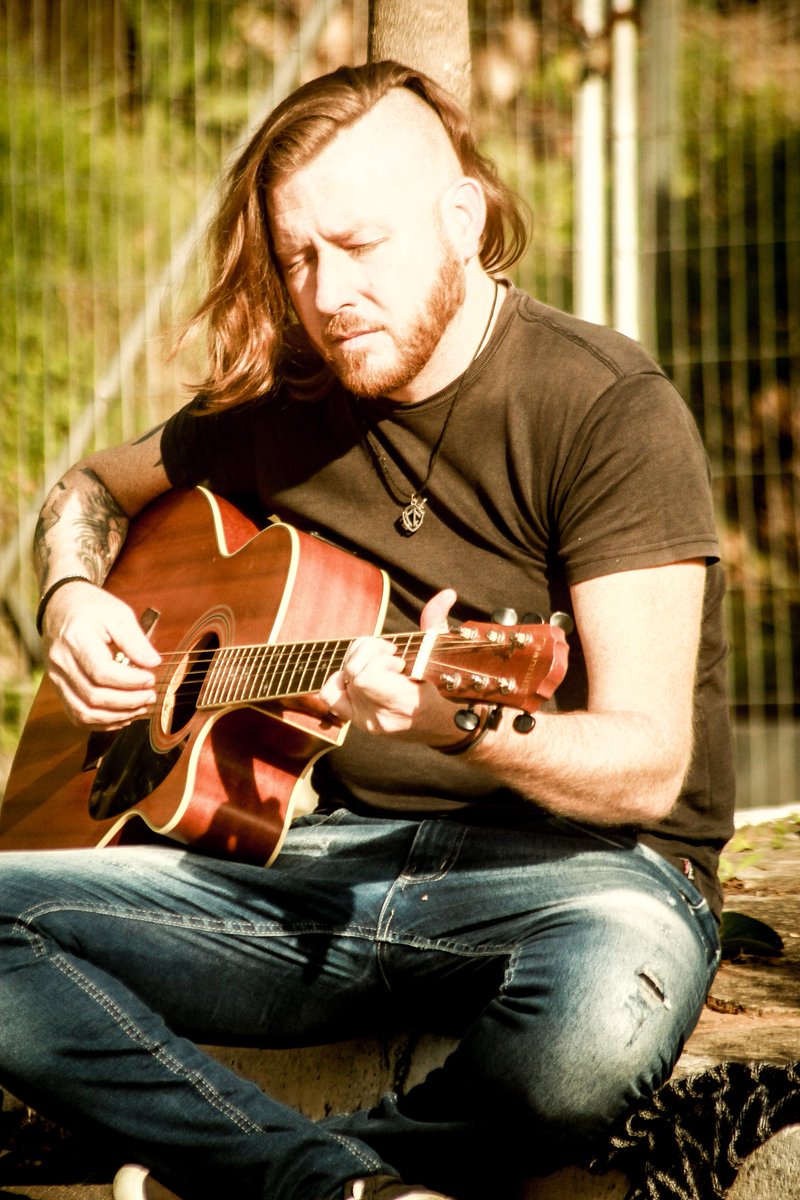 AndersonFsdv's tweet image. tempos diferentes, tempos difíceis, tempo de refletir, mudar, tempo de morrer e tempo de viver, tempo de odiar e tempo de amar, tempo de sorrir e tempo de chorar, tempo de pensar e tbm de agir....