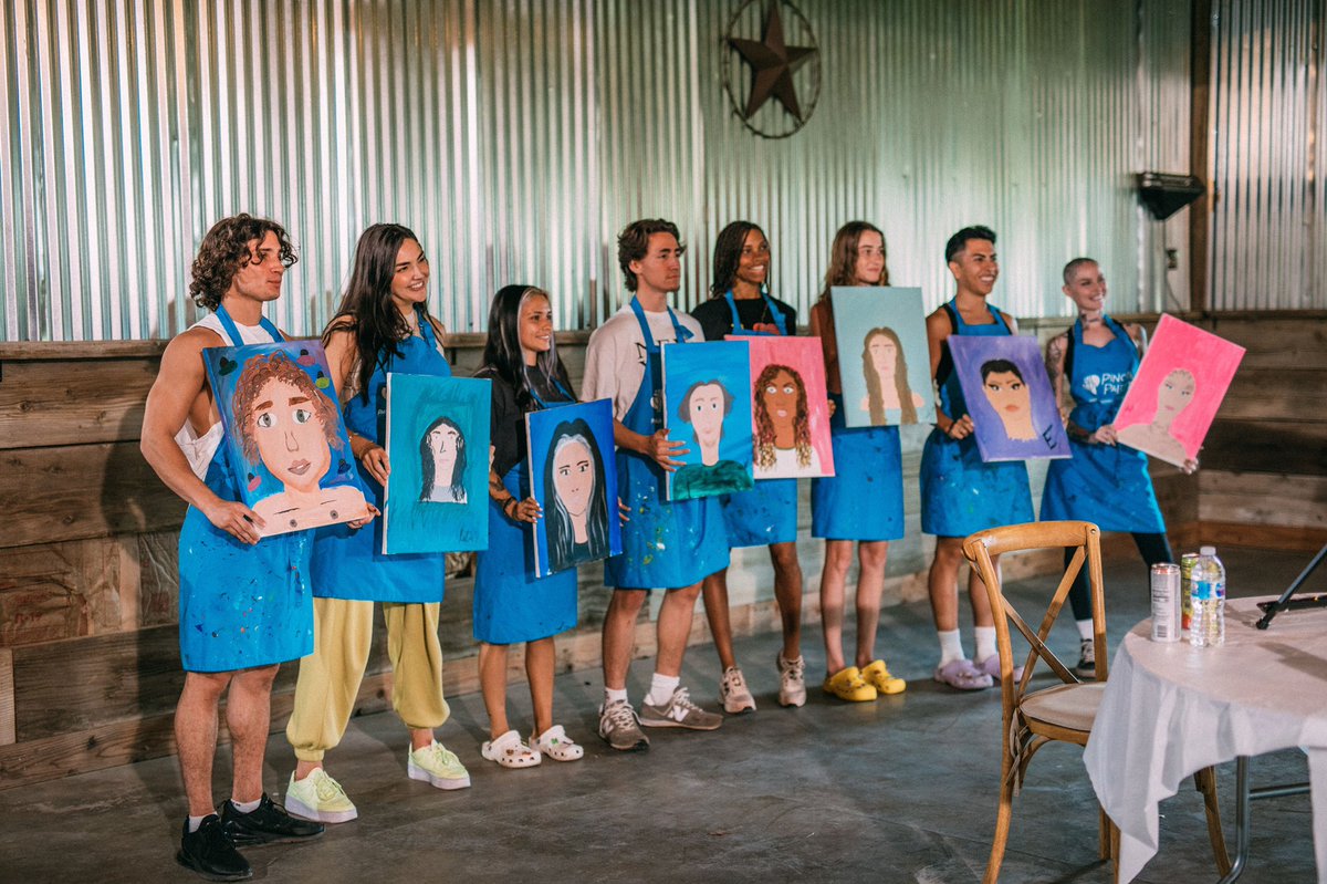 KianAndJc's tweet photo. WHO HAD THE BEST PAINTING? https://t.co/1ZjW79q90U