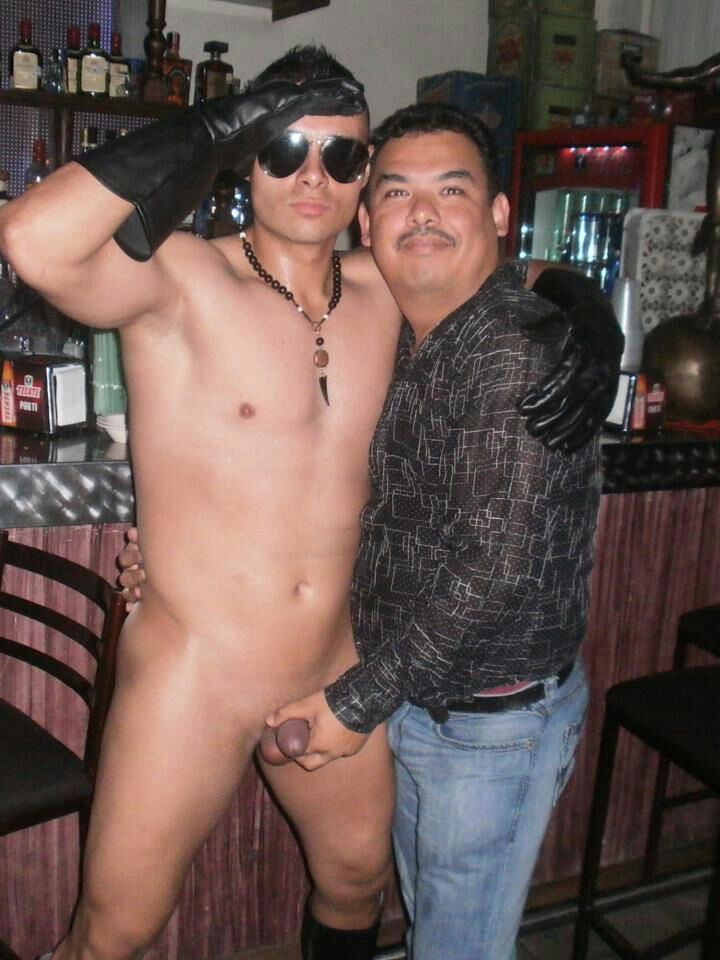 strip-lover tweet media