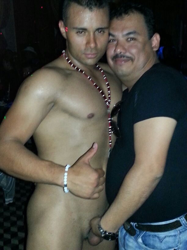 strip-lover tweet media