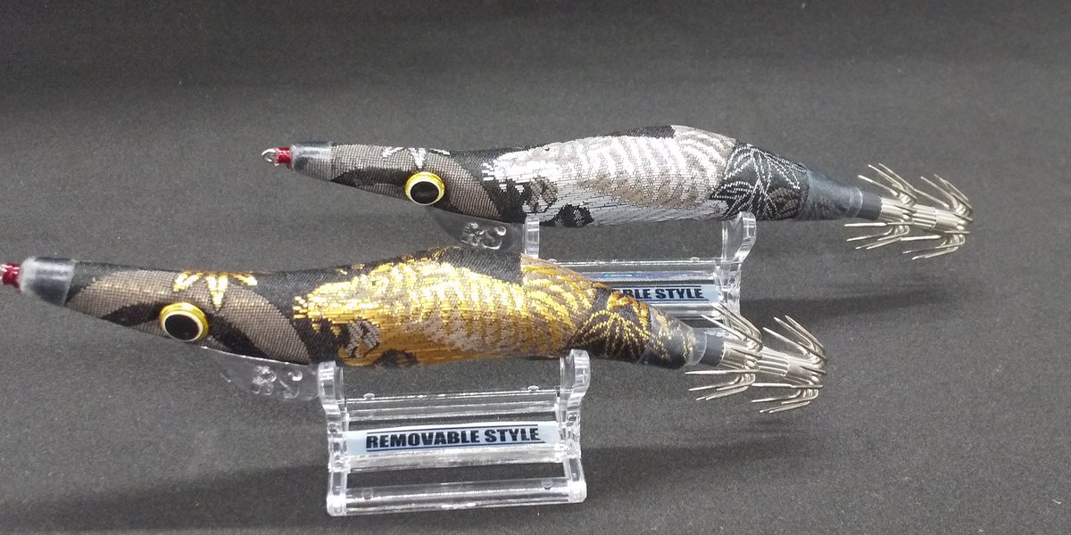 RemovableStyle's tweet photo. 来年の干支｢寅｣にちなんで虎の京餌木を製作いたしました！！お正月用のインテリアとしてもお使いいただけます🎵

#REMOVABLESTYLE #RS110#西陣織#京餌木#ハンドメイド餌木#手作り餌木#アオリイカ #エギング#BASE https://t.co/vuiMuzlZZp