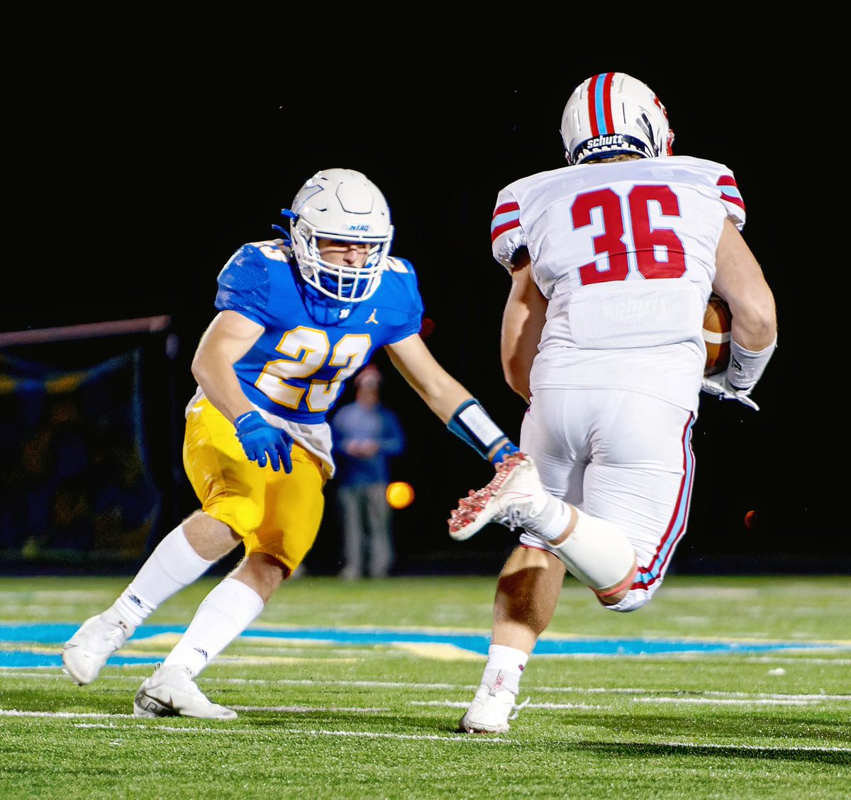 ArrowheadFB's tweet photo. First Annual Jeff Budzien Special Teams Player of the Year goes to Matthew Lotz! https://t.co/tI5fcEyrwm