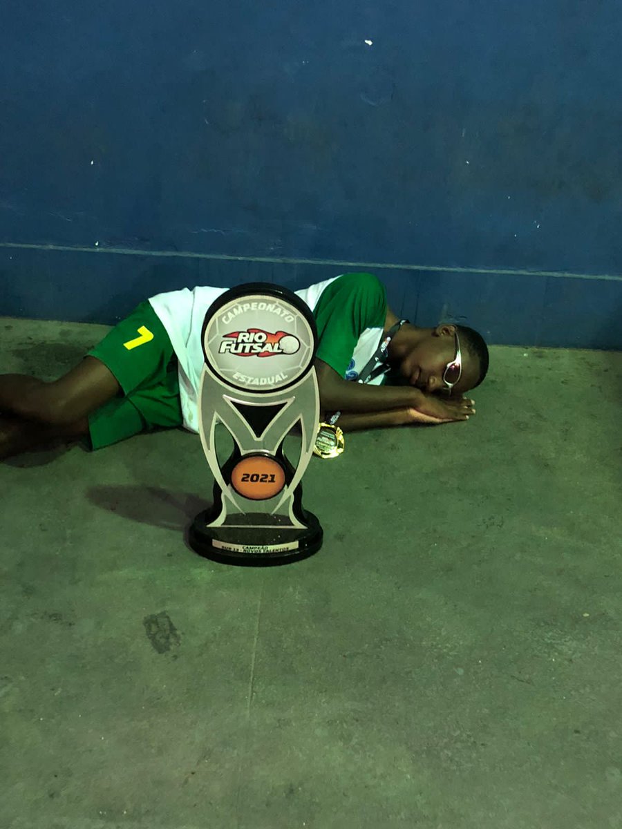 ___DK7's tweet photo. Fui dormir e acordei campeão! 🙌🏿🙏🏿⚽😂 https://t.co/kE6tfmZSSa