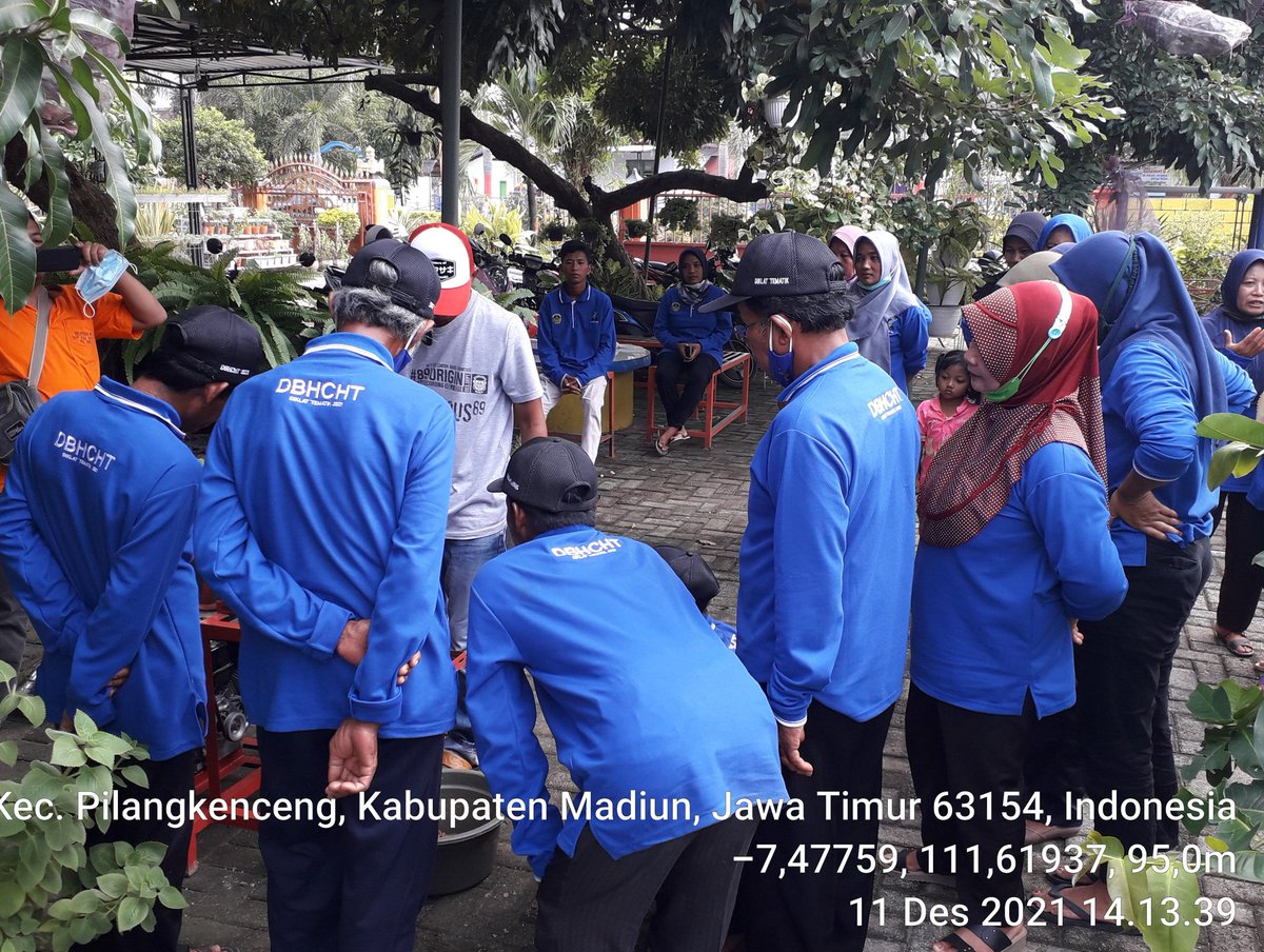 Susiloanto5's tweet photo. Sabtu(11/12), susilo luhkan kab.madiun, pelatihan pembuatan pakan ikan bagi penerima DBHCT kec.pilangkenceng, pakan mandiri #GiatLuhkansatminkalbwi #luhlapor #Madiun @puslatluhkp @brsdm_kp @bppp_banyuwangi https://t.co/vx0TSRpxGm