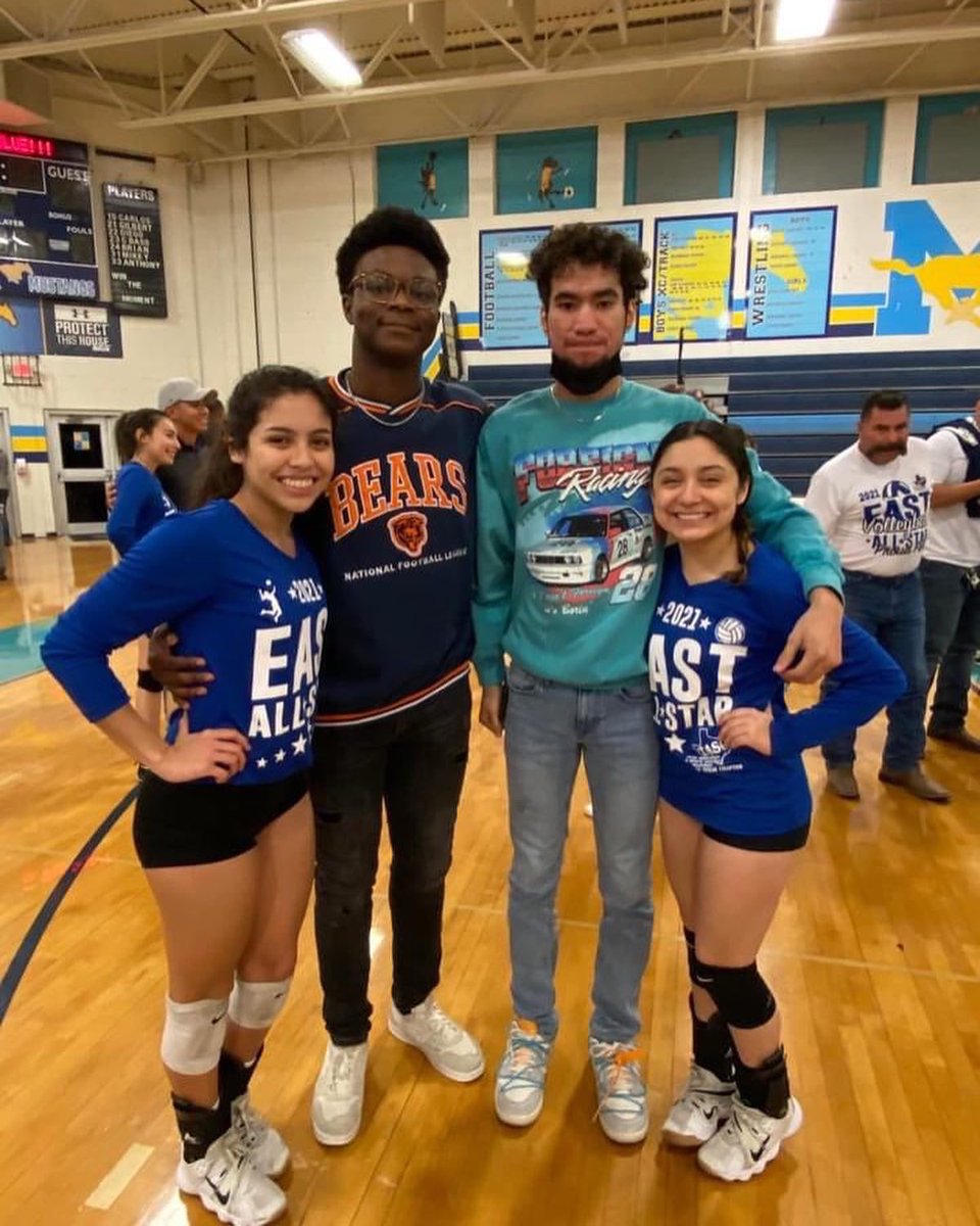 ladyhawk_vb's tweet photo. East All Star Game 2021 🏐

Great job, Patricia and Kylie, for outstanding appearances in today’s game! Although East did not get the win, it was great to see these girls on the court again making the Lady Hawks proud! We wish Kylie and Patricia all the best! https://t.co/uA70NKSiz0