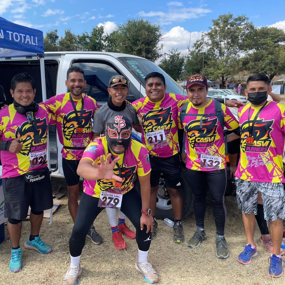 maskaritamb's tweet photo. Aquí ya se corrió.
Aniversario #ADR 22kms de Cross country.
#Maskareando #MaskaritaMB
#MaskareandoEnOaxaca #Oaxaca https://t.co/VNeaH6D0BK