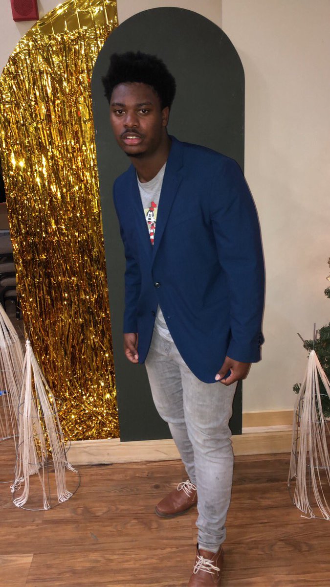 TeezyyyWap12's tweet photo. Youth Leader Teezy ๐ฃ๐!! #BoldYth #GodsPlans #NextGeneration ๐๐ค๐พ https://t.co/fxqb5OfHoH