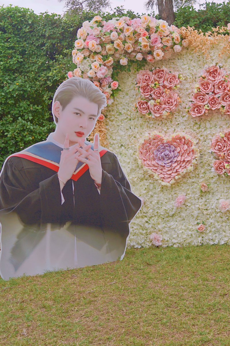 <a href="/Saint_sup/">Saintsup 🎬</a>’s graduation support 🅟🅐🅡🅣 2

💸钱花花墙🌸
🌸Money Flower Wall💸

📏Size：4.5M * 2.5M
📏尺寸：4.5米*2.5M

Saint graduation Day
#มาม๊าครับเซ้นต์จบแล้วนะ
#Saint_sup
#MingEr
