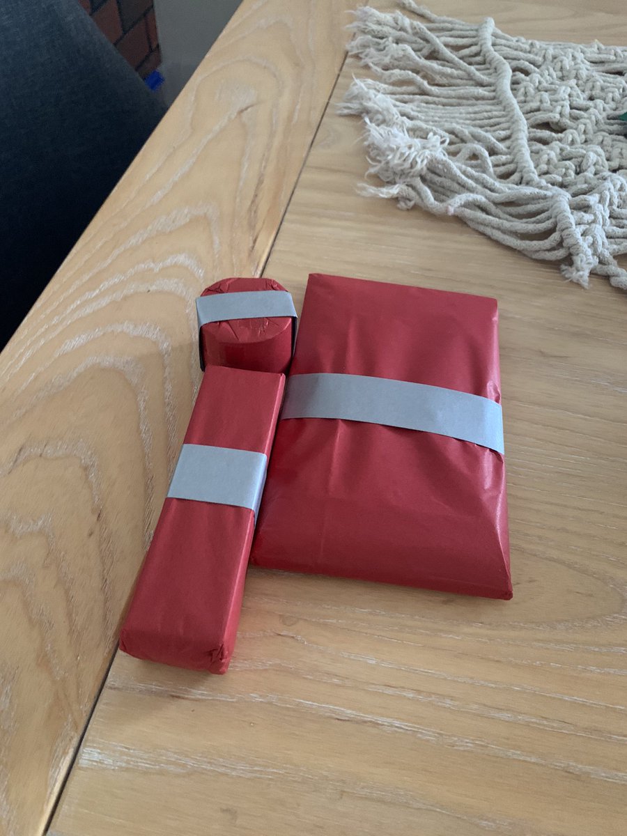 zoebriffault's tweet photo. Looks like my secret Santa gift made it just in time! Can’t wait to open it! ☺️ #NZSecretSanta2021 https://t.co/x9rzpNEdKO