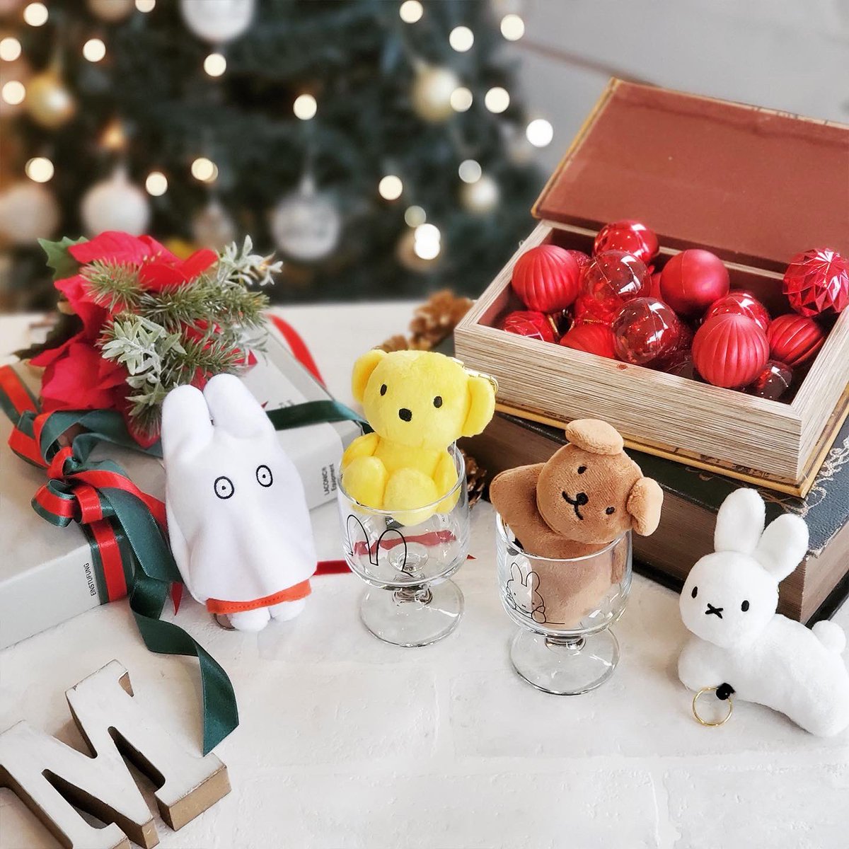 marimo_craft's tweet photo. もうすぐクリスマス。
お友達や家族、
お世話になった方へのプレゼントに🎄
ワイングラスにもぴったりなミッフィーのグラス🥂
可愛いまるっとリール♡
フォルムがかわいらしい野うさぎの貯金箱♡
☆miffy💫新作はコチラ
https://t.co/Azuz7QaRWn
#ミッフィー #miffy
#marimocraft #マリモクラフト https://t.co/oflP3s1RXx