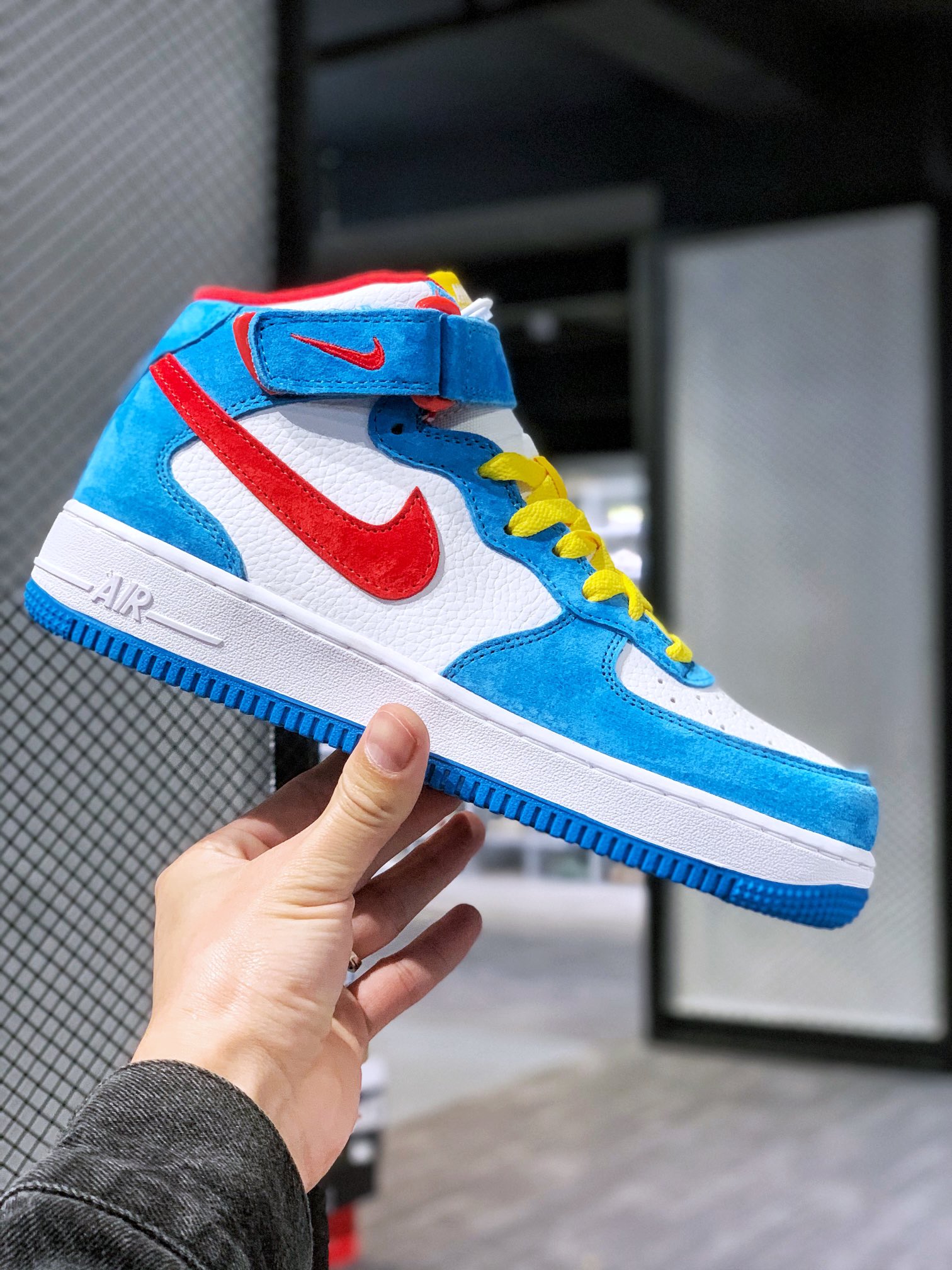 doraemon jordan 1