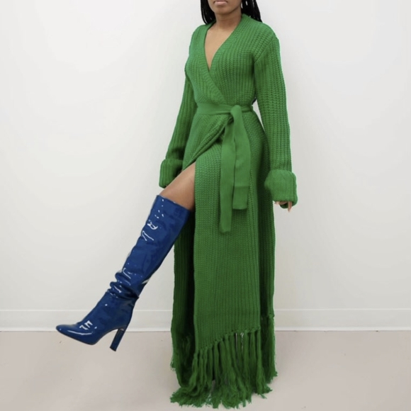 media_dirty's tweet photo. So good I had to share! Check out all the items I'm loving on @Poshmarkapp #poshmark #fashion #style #shopmycloset #luckybrand #shein #hanifa: https://t.co/bXxeG3CVXz https://t.co/1z5sz56qKs