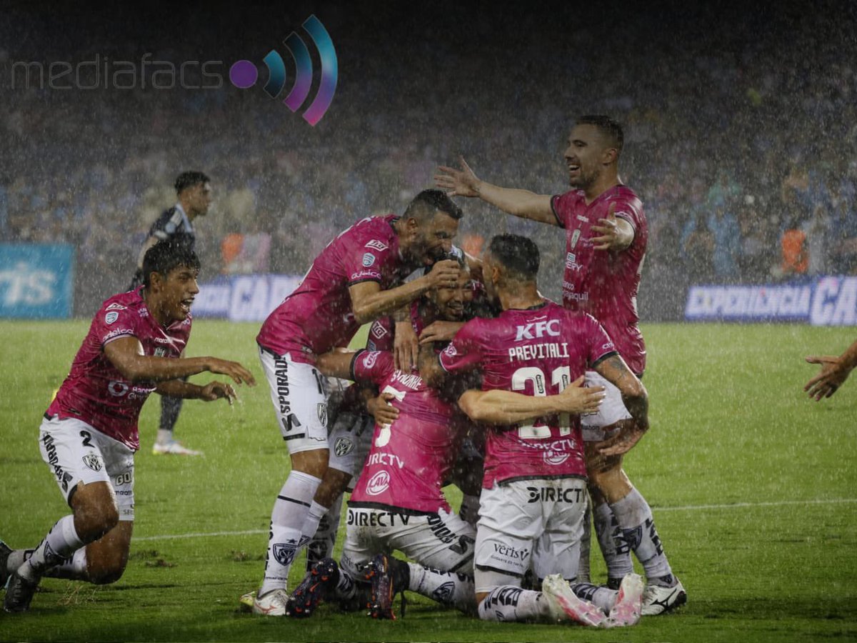 #Deportes | INDEPENDIENTE DEL VALLE CAMPEÓN 2021 |
Con un resultado final de 4-2, los "rayados" se llevaron la victoria en el estadio George Capwell frente a Emelec. 
#MediaFacso