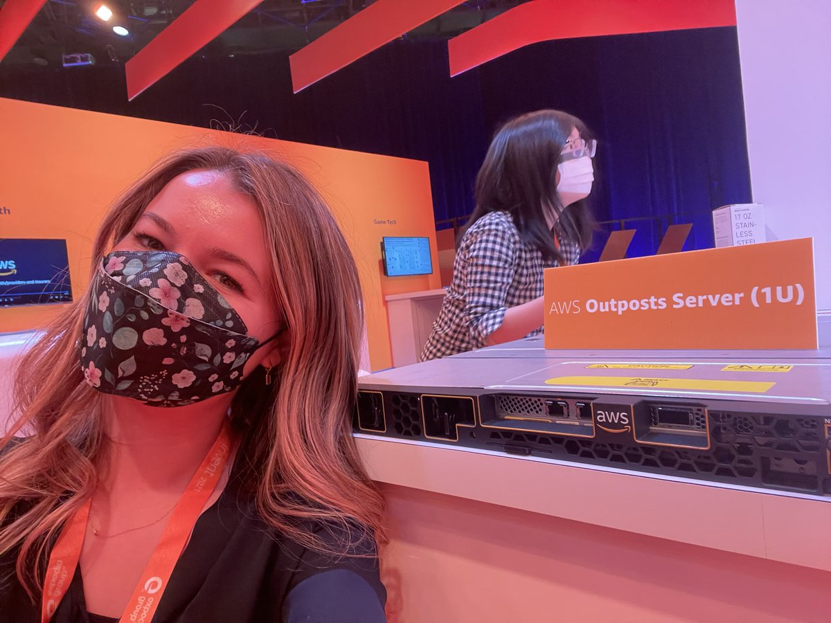 BiancaBiancaBN's tweet photo. Late to the party, but here is my Outpost servers selfie. #AWSOutposts #AWSPromotion https://t.co/BJo905mLZG