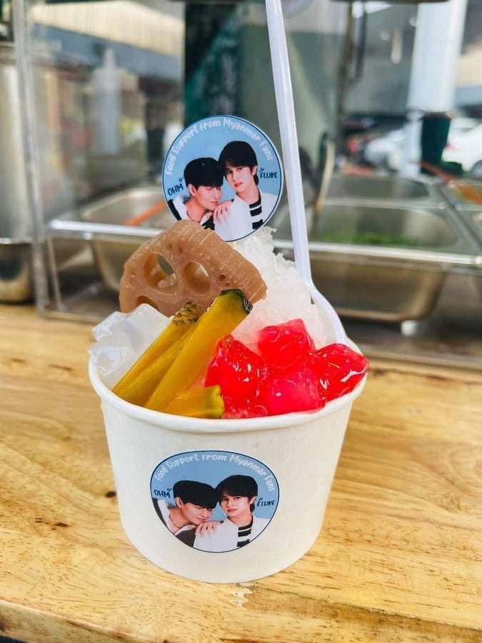 myanmar_fluke's tweet photo. Food Truck Support from Myanmar Fans 💙
Thank you to all Myanmar fans for participating

#LoveAt9 
#OhmFluke 
#fluke_natocuh https://t.co/Z8dBtq9Ypq
