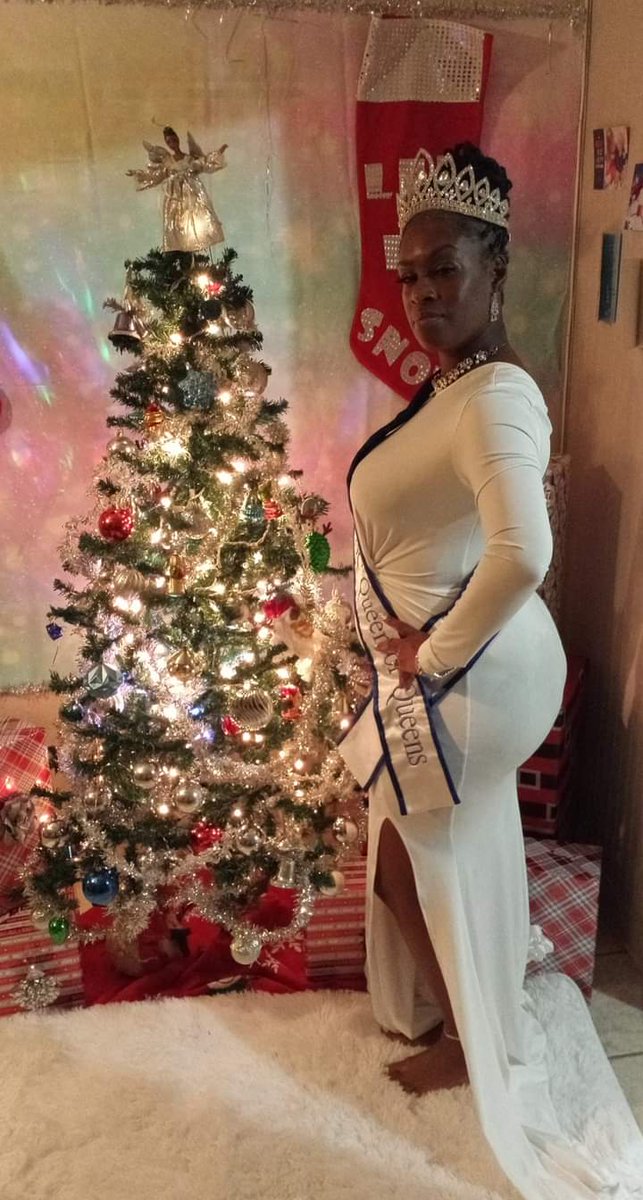 Ms Regal Elegance NC Queen of Queens 2021👑 "Happy Holidays from the Queendom!
