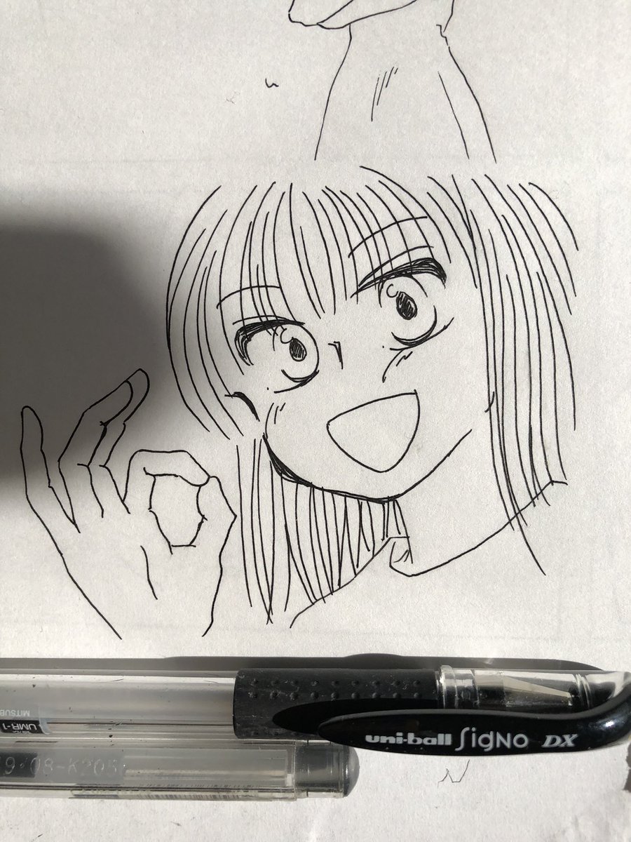 基本ジェルインクのボールペンで描いてる 