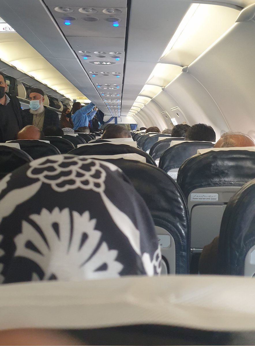 ShirazMughal17's tweet photo. Cant believe  traveling  lahore to karachi on British  airways.
#PakistanZindabad 
#pakWi #kuchbhi https://t.co/tZE1Xjvpns
